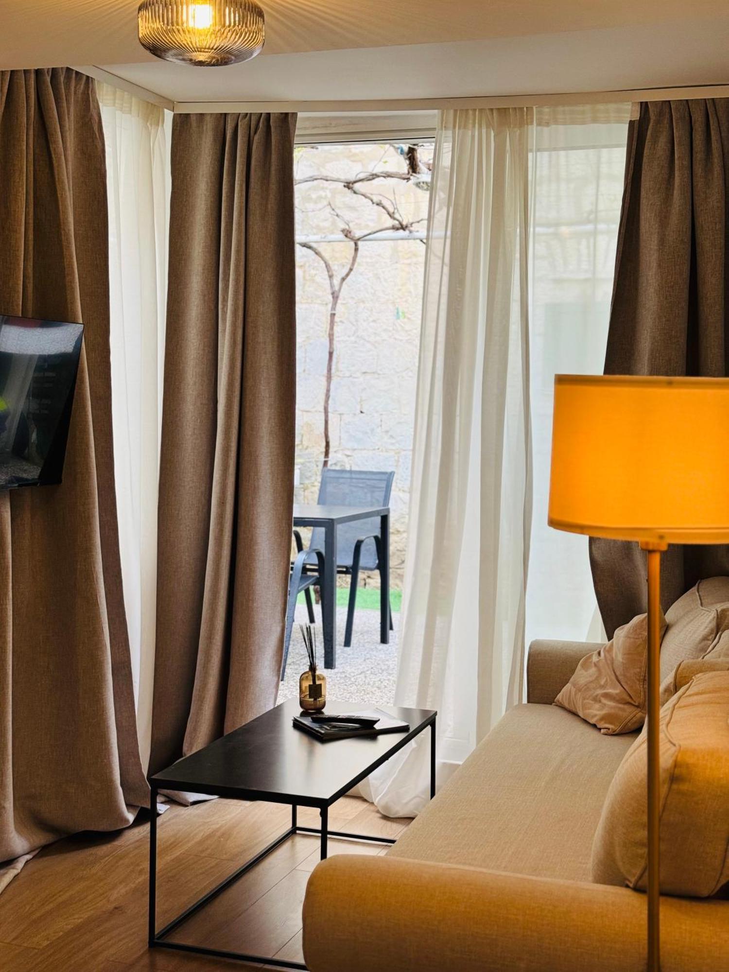 Apartment Stari Dvor Kaštela المظهر الخارجي الصورة