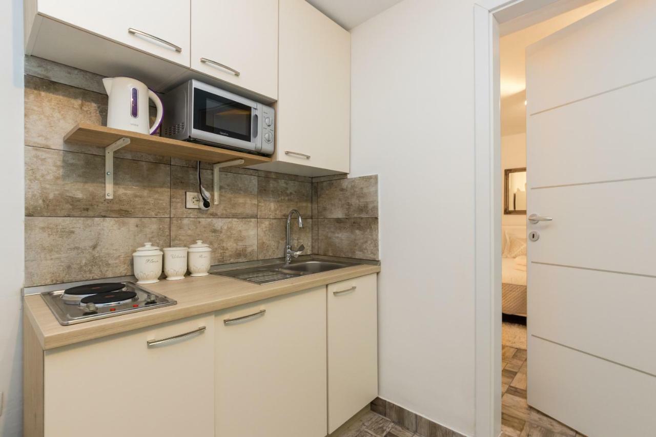 Apartment Stari Dvor Kaštela المظهر الخارجي الصورة