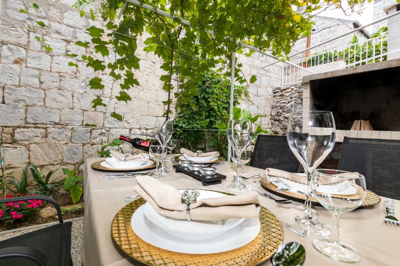 Apartment Stari Dvor Kaštela المظهر الخارجي الصورة